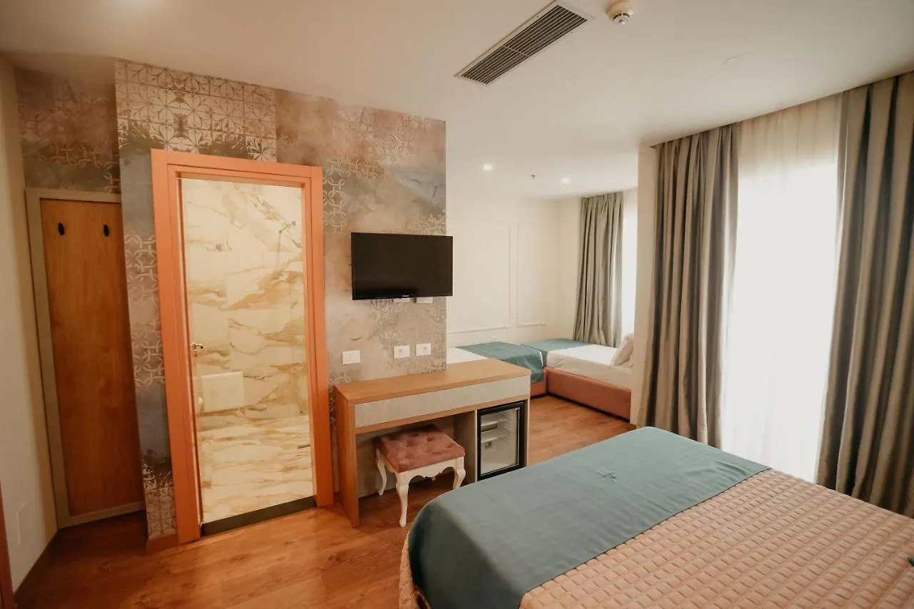 Martiness Hotel Durrës